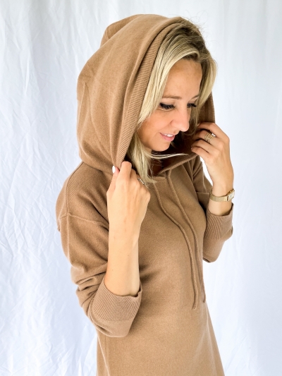 Tess knitted dress sand