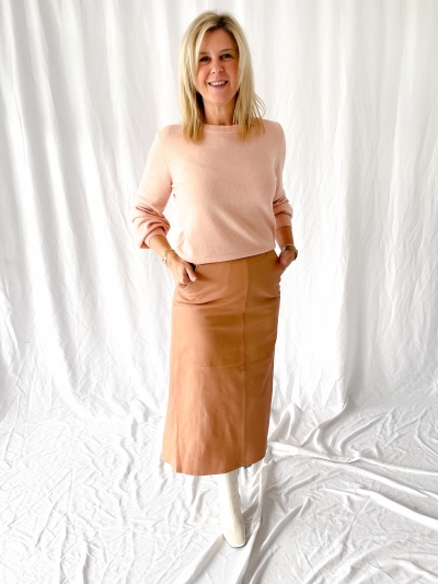 Leicester leather skirt clay