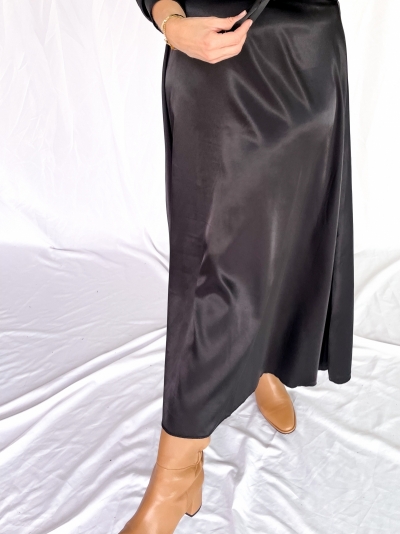 Satin skirt black