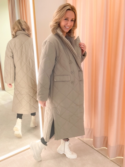 NA-KD: Quilted oversized coat green  