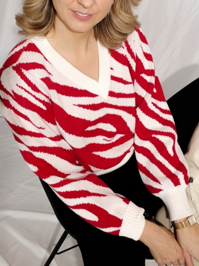 Zebra pullover true red