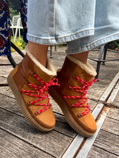 Helle boot iced coffee