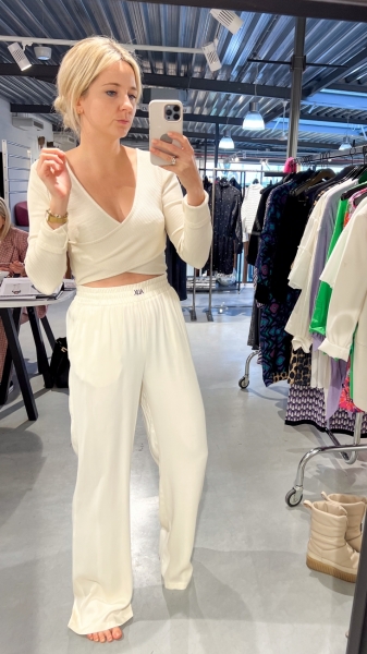 Knitted Fake Wrap Cropped Top cream  