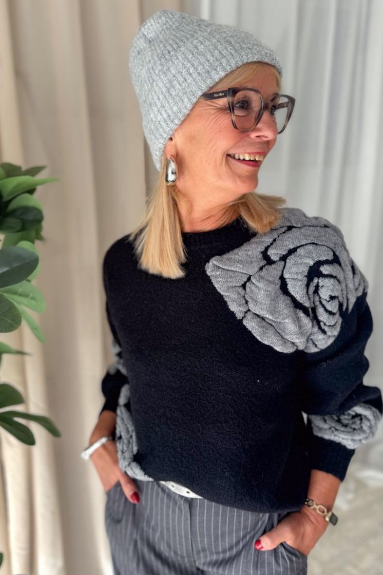 Hevelyn muskan light grey mela