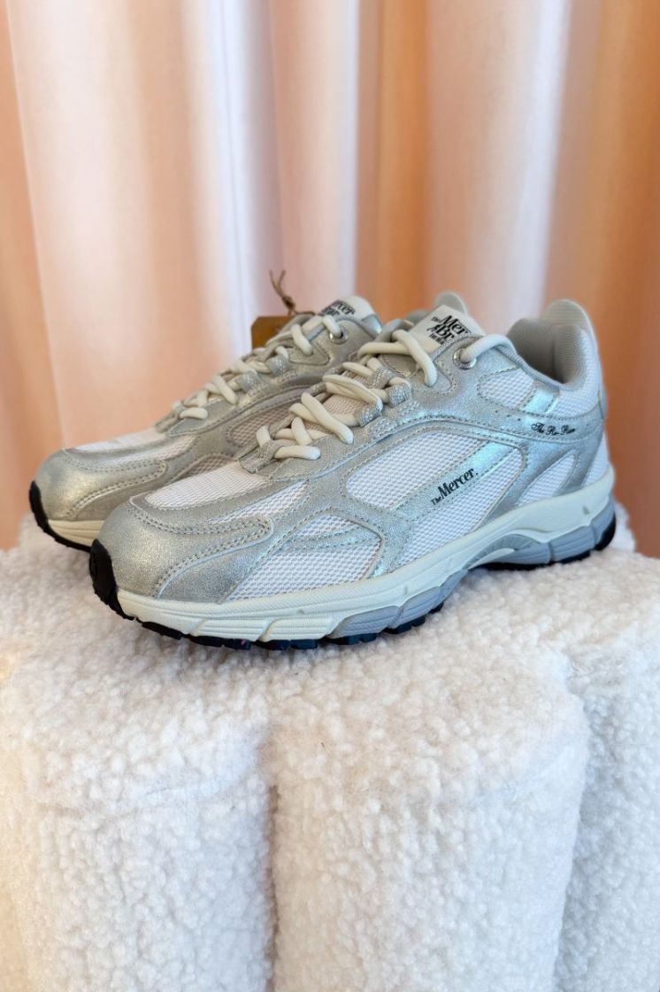 Re-Run Metallic silver