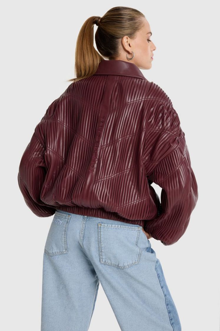 Woven Pleated Faux Leather  bordeaux 