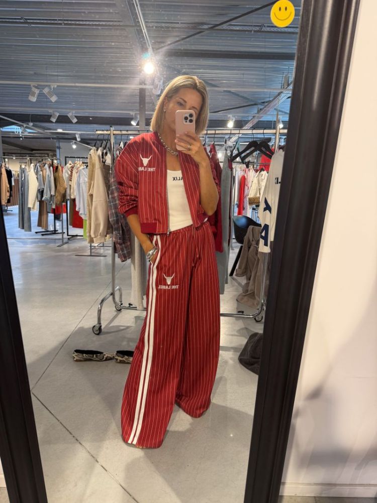 pinstripe cropped trainig jack cerise