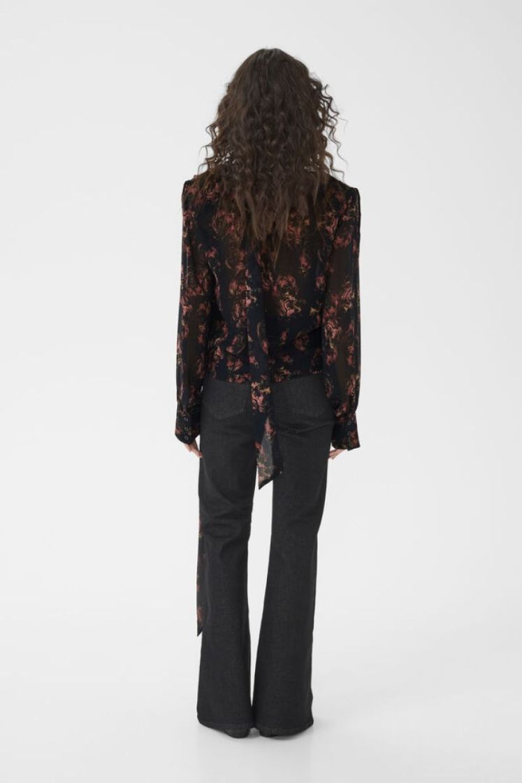 GZleean P blouse dark roses