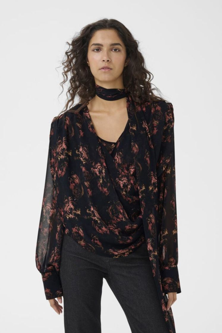 GZleean P blouse dark roses