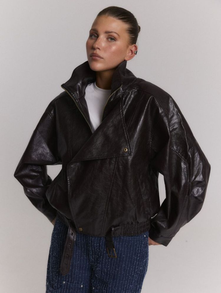 Woven Jacket With Buckle Lee choc brown