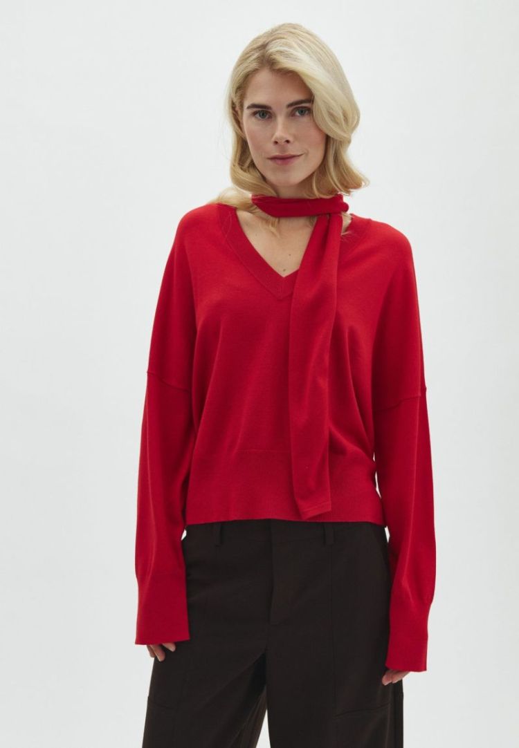 Bravani Bravia scarf red aura  