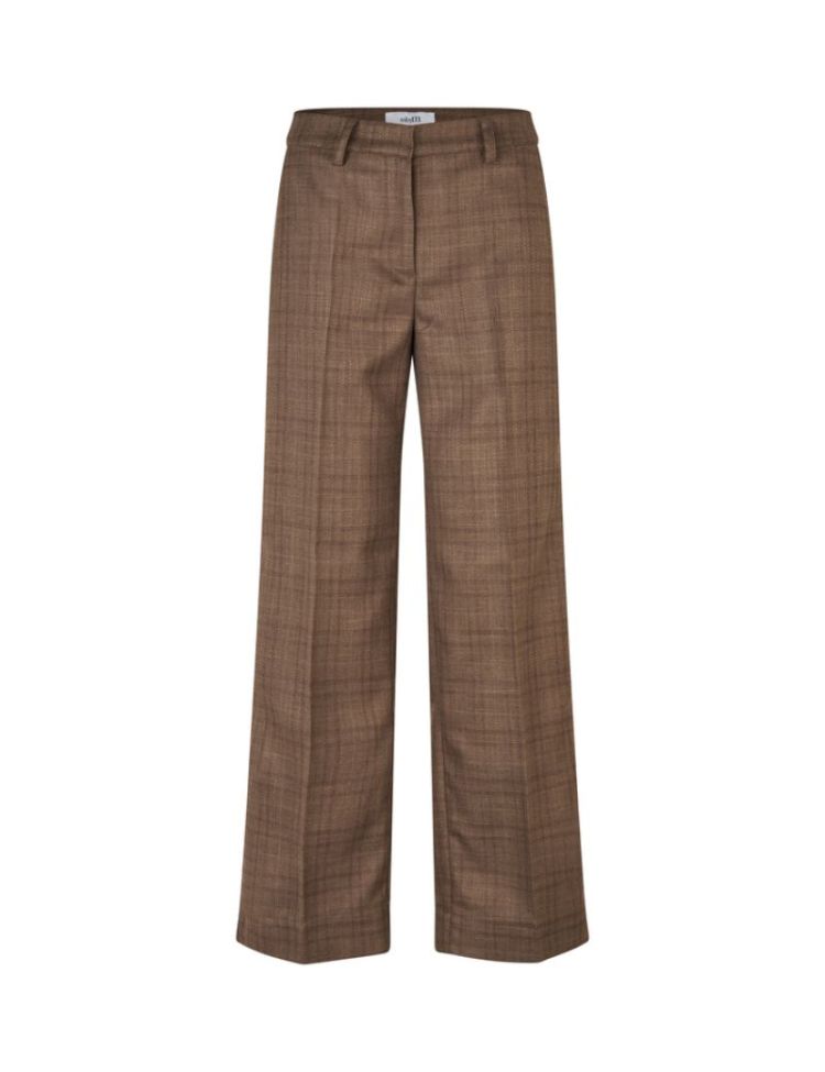 Laslo Cassatt brown falcon ch